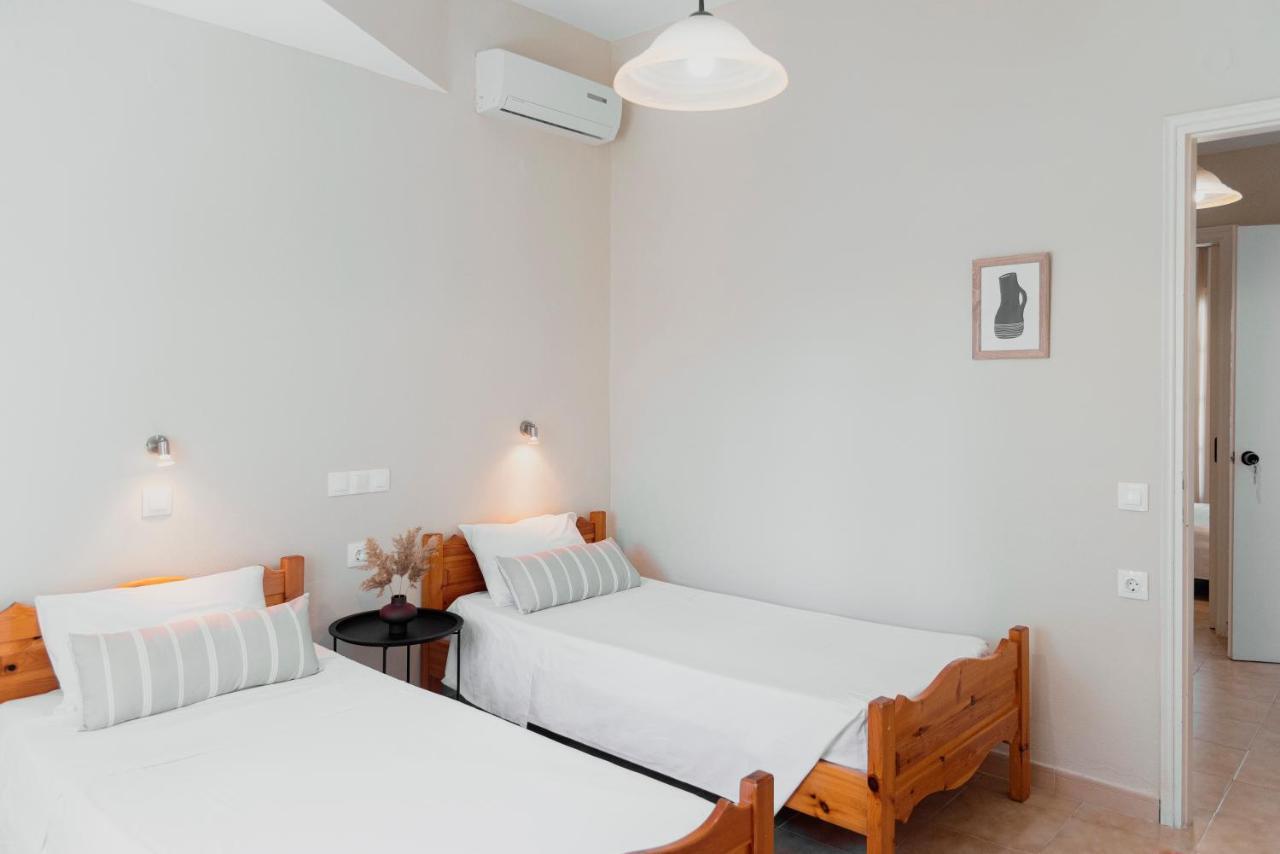 קאבוס Kamini Apartments מראה חיצוני תמונה