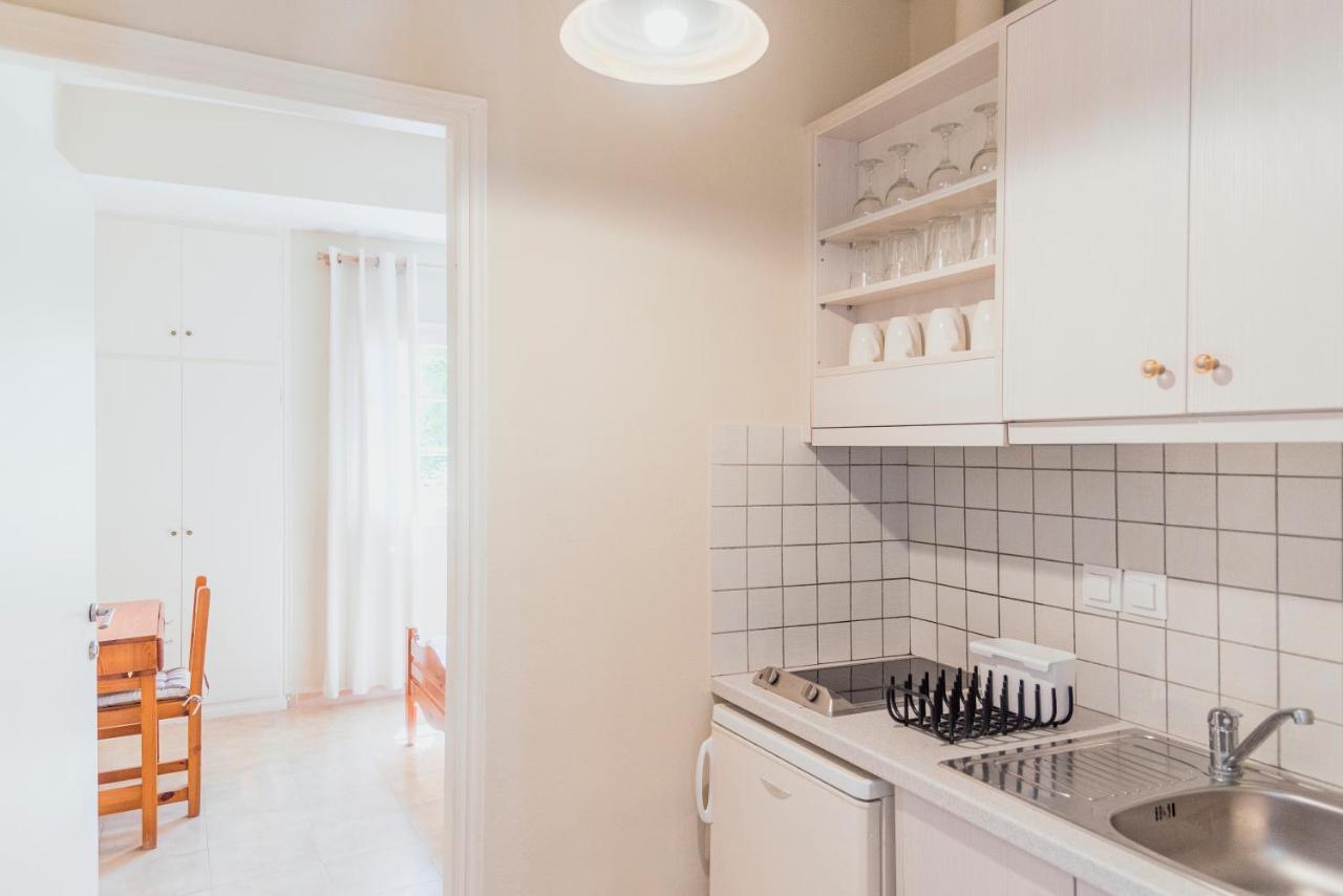 קאבוס Kamini Apartments מראה חיצוני תמונה