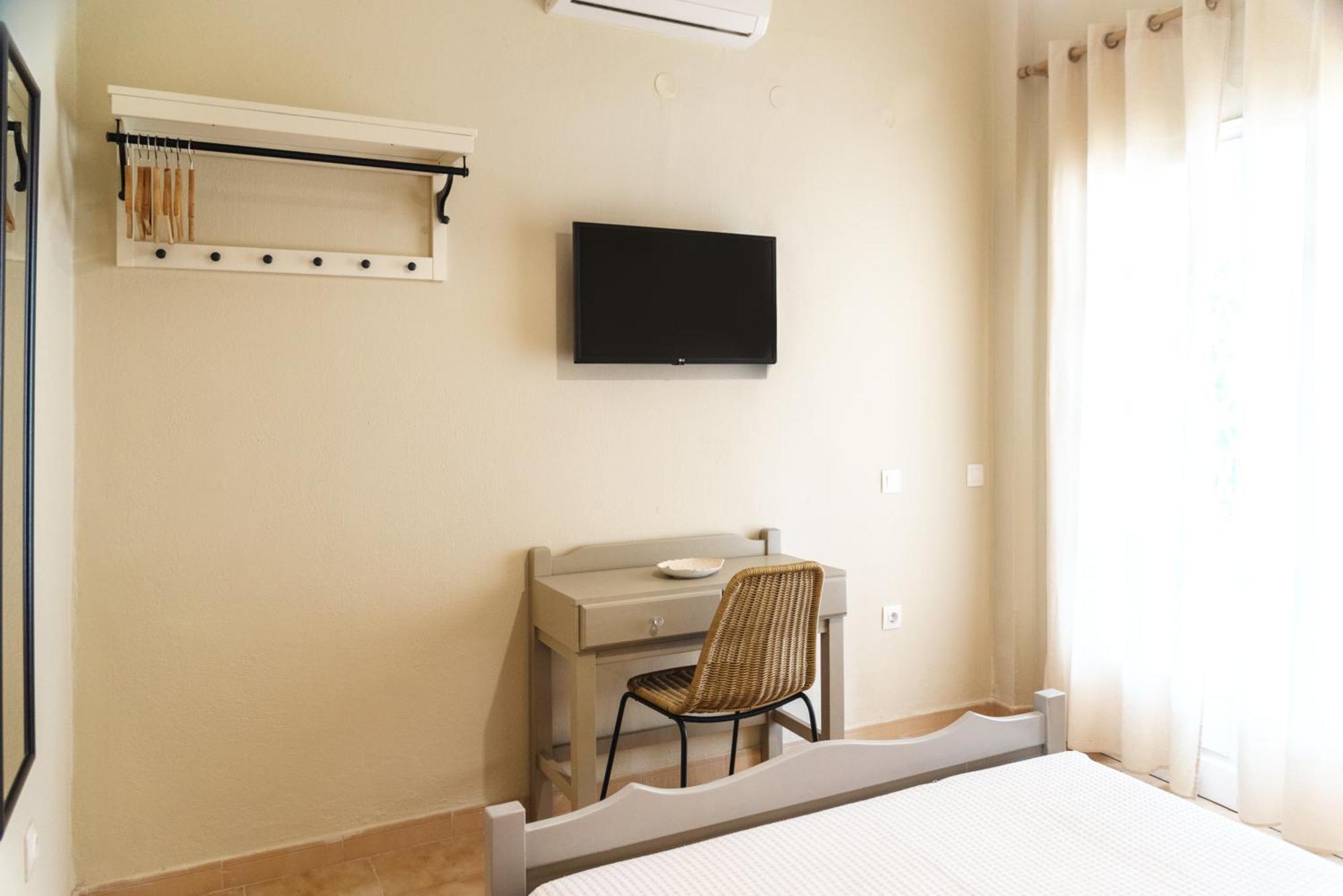 קאבוס Kamini Apartments מראה חיצוני תמונה