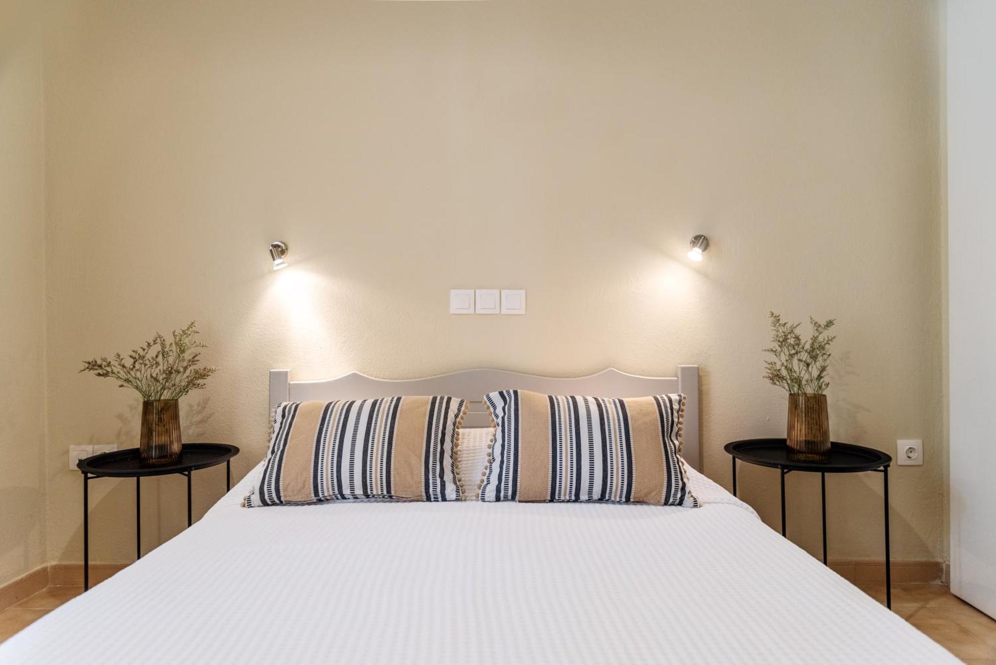 קאבוס Kamini Apartments מראה חיצוני תמונה