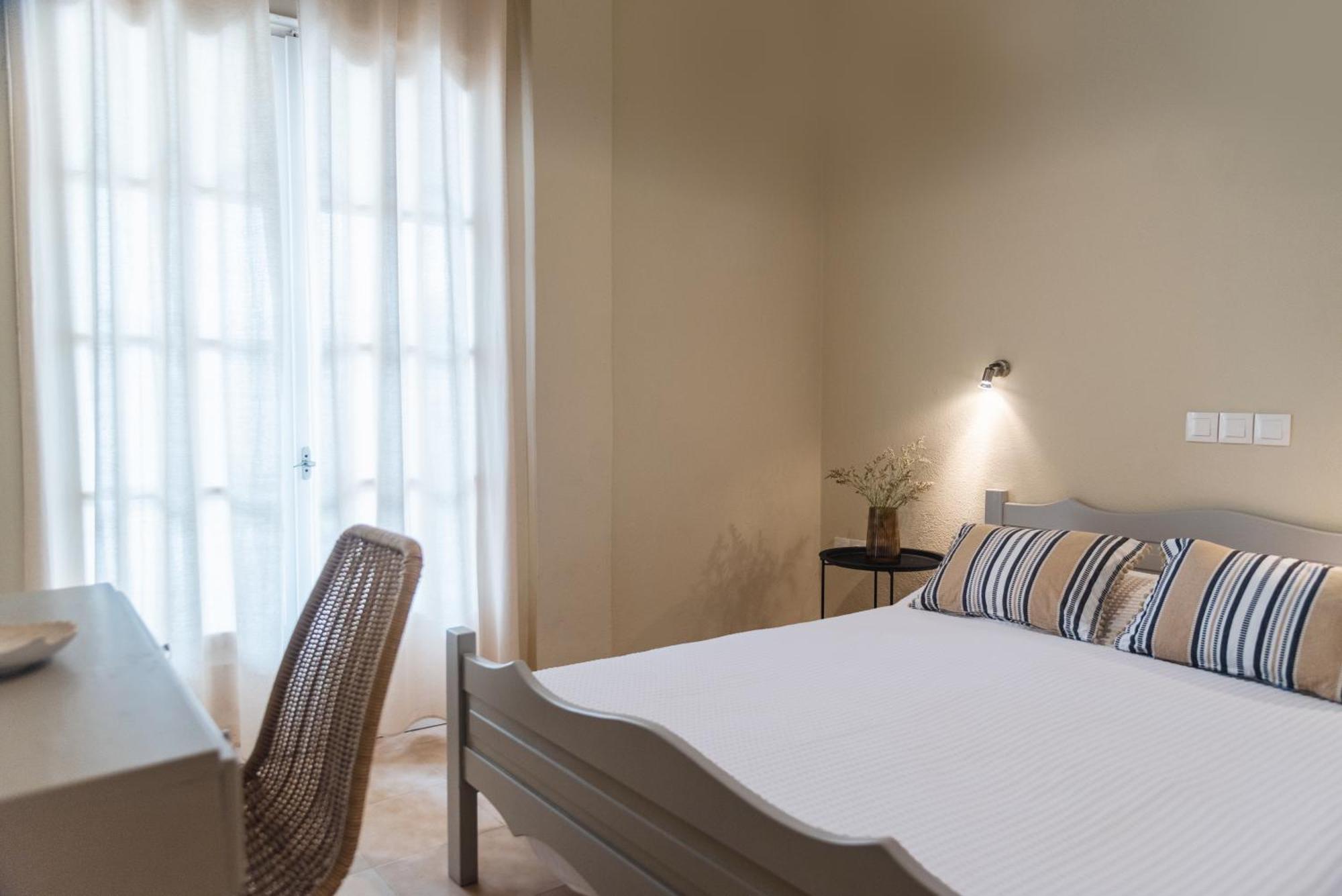 קאבוס Kamini Apartments מראה חיצוני תמונה